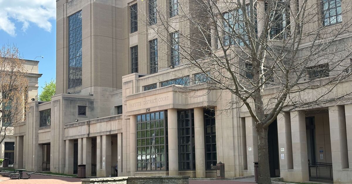 Fayette District Court entrance in Lexington Kentucky where civil and probate cases are heard