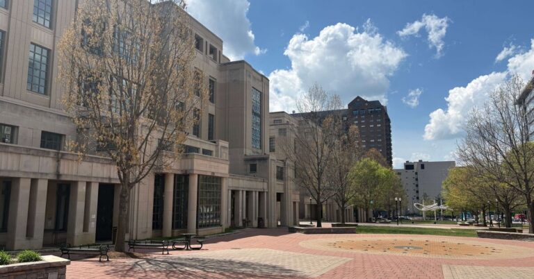 Fayette District Court plaza and courthouse building in downtown Lexington Kentucky