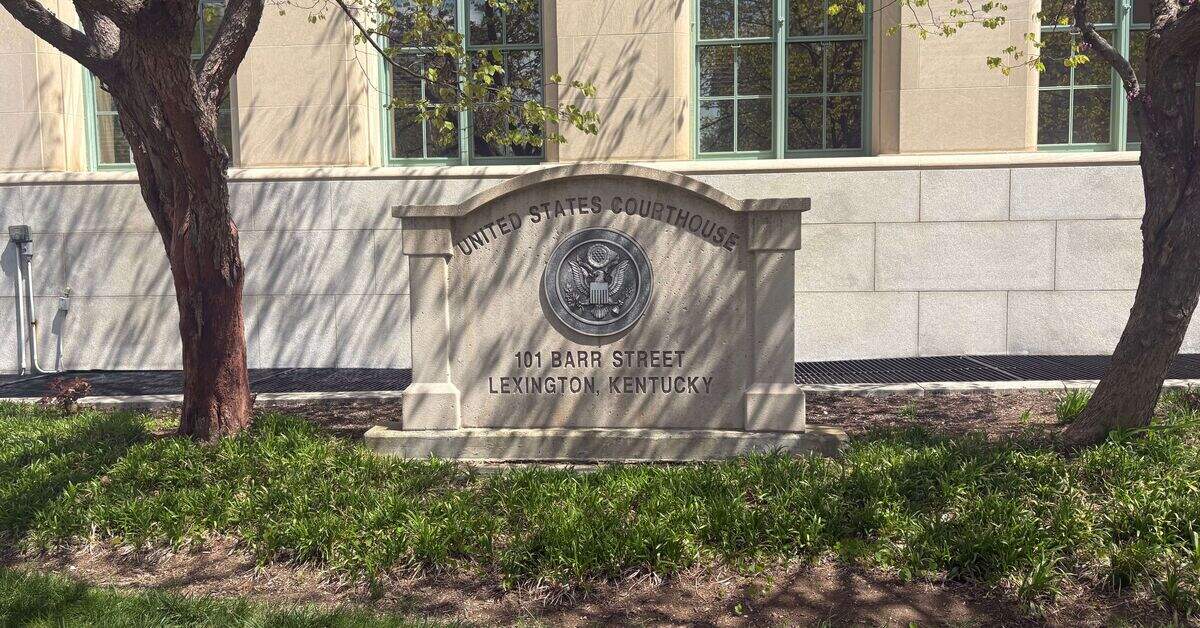 United States Courthouse stone monument sign at 101 Barr Street Lexington Kentucky